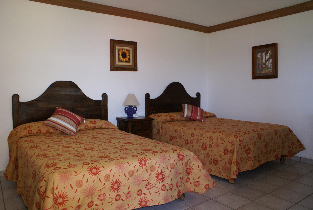 Hotel Los Sauces Villa Del Carbon Værelse billede
