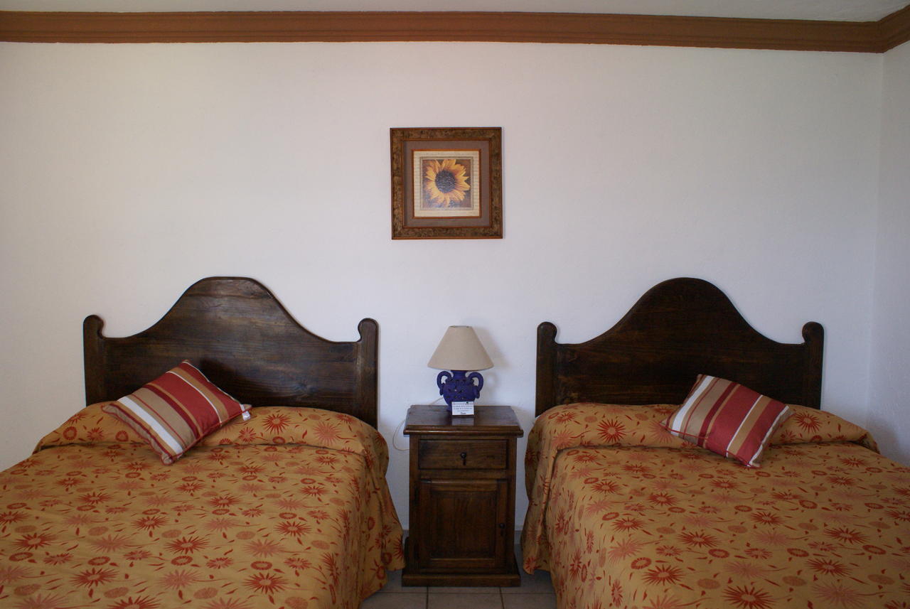 Hotel Los Sauces Villa Del Carbon Værelse billede